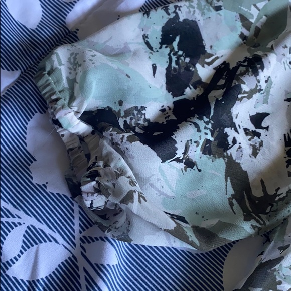 Blouse - Picture 3 of 4